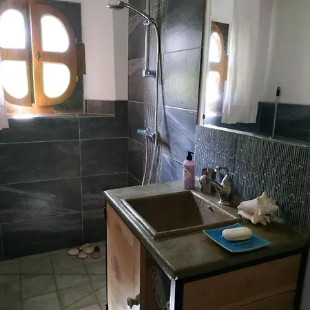 Guest house Logement Prive Sur Jardin Ensoleille Tallende